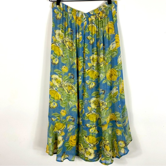 Sarah Arizona Floral and Abstract Patterned REVERSE Skirt Two in One 100% Rayon - Picture 2 of 9